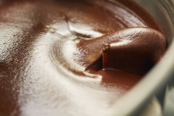 Minimal（ミニマル）チョコは高品質のカカオ豆を自社工房で仕上げる